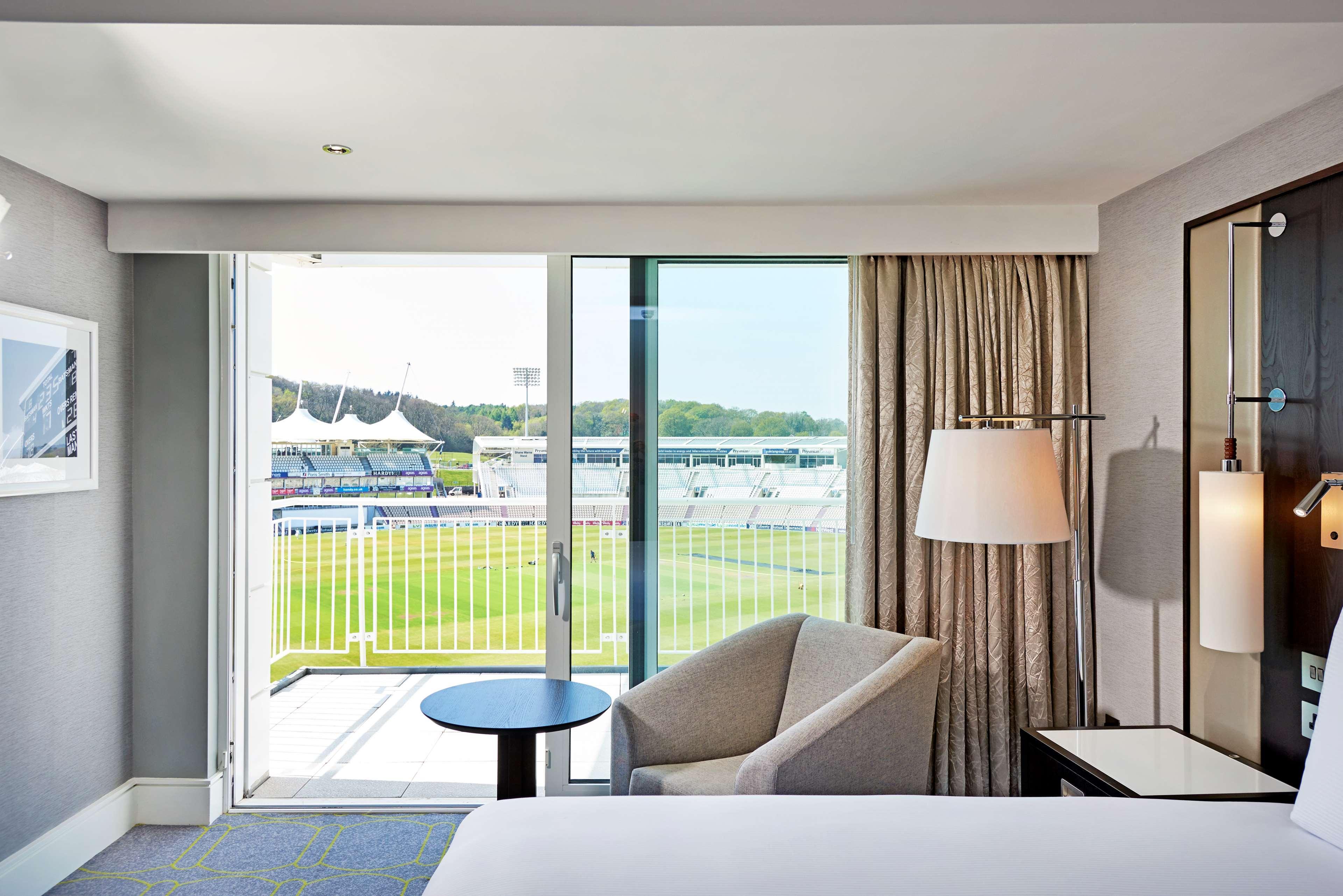 Hotel Hilton Southampton - Utilita Bowl Exterior foto